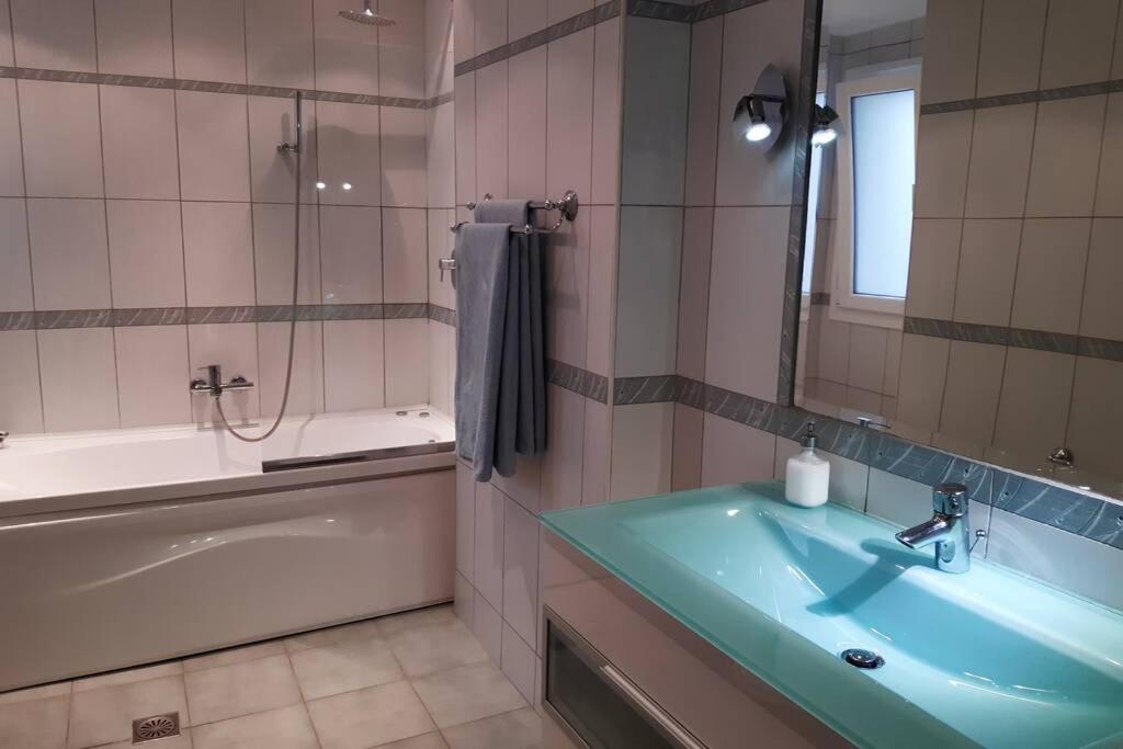 Villa Sunrise With Stunning Views And Private Pool Katokhórion 외부 사진